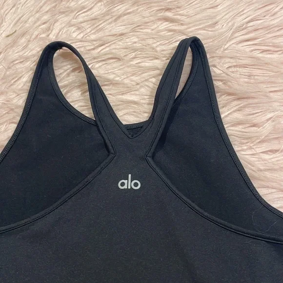 ALO Yoga SELECT Racerback TANK BLACK - Picture 7 of 7